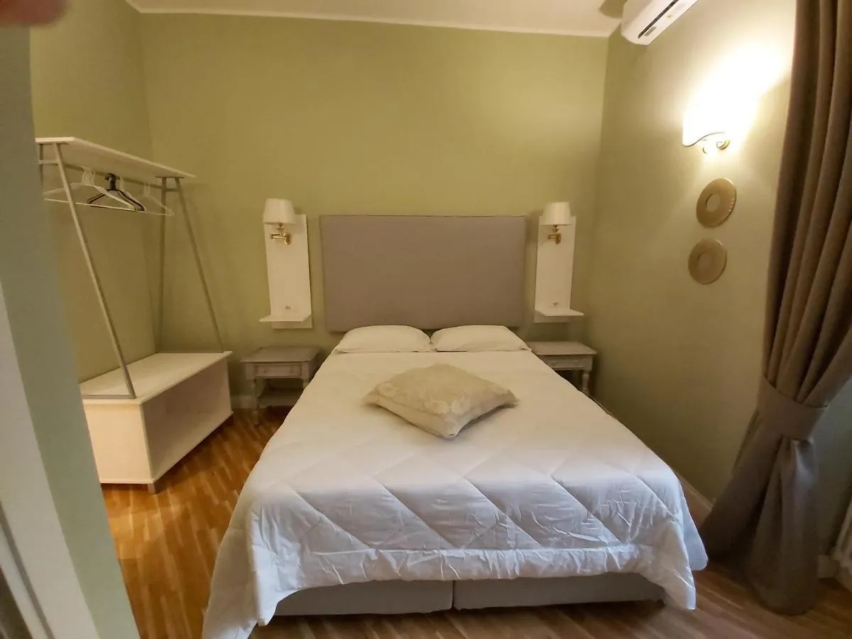 Oda ve Kahvaltı Alcapri Suite Napoli Centro