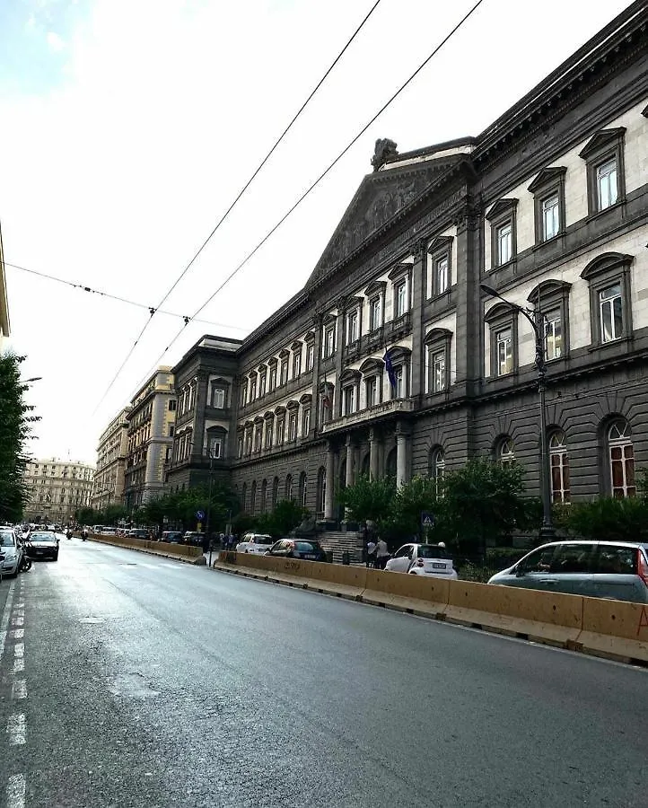 Oda ve Kahvaltı Alcapri Suite Napoli Centro